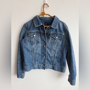 Gap jean jacket
Almost vintage - large